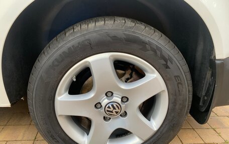 Volkswagen Caravelle T6 рестайлинг, 2016 год, 2 999 000 рублей, 16 фотография