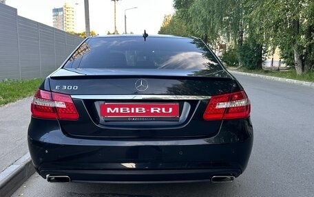 Mercedes-Benz E-Класс, 2010 год, 1 400 000 рублей, 7 фотография