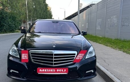 Mercedes-Benz E-Класс, 2010 год, 1 400 000 рублей, 2 фотография