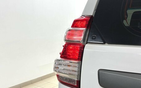 Toyota Land Cruiser Prado 150 рестайлинг 2, 2015 год, 2 987 000 рублей, 10 фотография