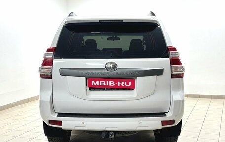 Toyota Land Cruiser Prado 150 рестайлинг 2, 2015 год, 2 987 000 рублей, 5 фотография