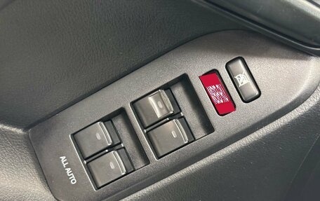 Toyota Land Cruiser Prado 150 рестайлинг 2, 2015 год, 2 987 000 рублей, 16 фотография