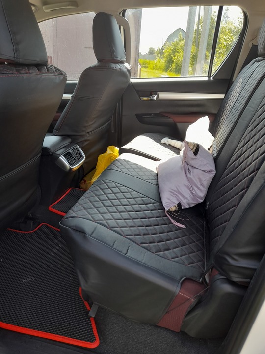 Toyota Hilux VIII, 2024 год, 5 800 000 рублей, 6 фотография