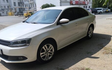 Volkswagen Jetta VI, 2012 год, 940 000 рублей, 1 фотография