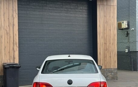 Volkswagen Jetta VI, 2012 год, 930 000 рублей, 9 фотография