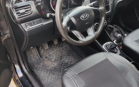 KIA Rio III рестайлинг, 2013 год, 490 000 рублей, 5 фотография