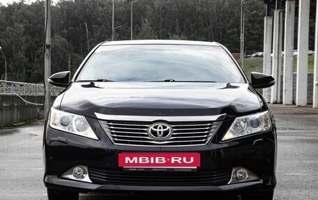 Toyota Camry, 2013 год, 1 690 000 рублей, 2 фотография