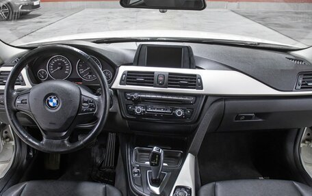 BMW 3 серия, 2015 год, 1 449 000 рублей, 14 фотография