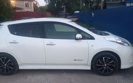 Nissan Leaf I, 2014 год, 740 000 рублей, 2 фотография