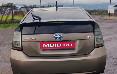Toyota Prius, 2013 год, 1 400 000 рублей, 5 фотография