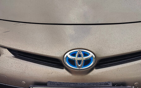 Toyota Prius, 2013 год, 1 400 000 рублей, 15 фотография