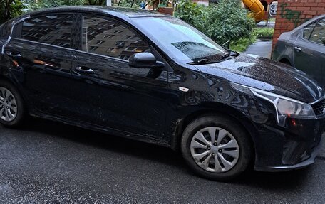 KIA Rio IV, 2020 год, 987 000 рублей, 2 фотография