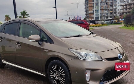 Toyota Prius, 2013 год, 1 400 000 рублей, 2 фотография