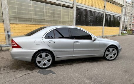 Mercedes-Benz C-Класс, 2003 год, 630 000 рублей, 7 фотография