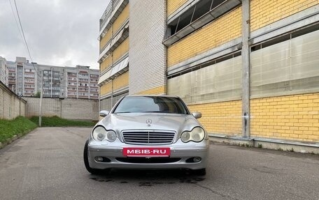 Mercedes-Benz C-Класс, 2003 год, 630 000 рублей, 2 фотография