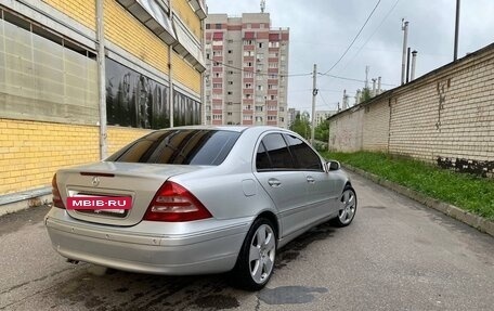 Mercedes-Benz C-Класс, 2003 год, 630 000 рублей, 6 фотография