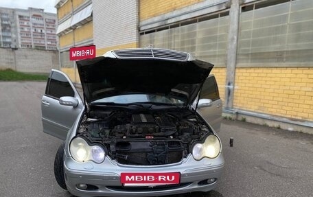 Mercedes-Benz C-Класс, 2003 год, 630 000 рублей, 8 фотография