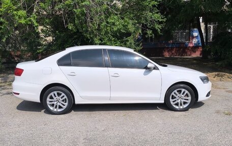 Volkswagen Jetta VI, 2012 год, 940 000 рублей, 3 фотография