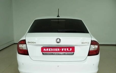 Skoda Rapid I, 2018 год, 1 070 000 рублей, 3 фотография