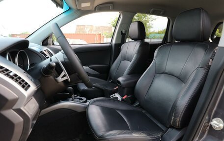 Mitsubishi Outlander III рестайлинг 3, 2011 год, 1 450 000 рублей, 10 фотография