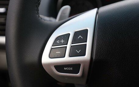 Mitsubishi Outlander III рестайлинг 3, 2011 год, 1 450 000 рублей, 18 фотография