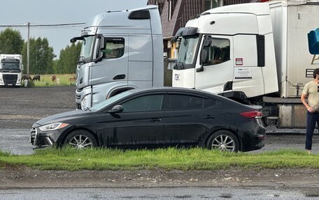 Hyundai Elantra VI рестайлинг, 2017 год, 1 600 000 рублей, 5 фотография