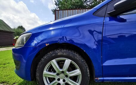 Volkswagen Polo VI (EU Market), 2011 год, 400 000 рублей, 13 фотография