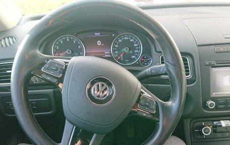 Volkswagen Touareg III, 2011 год, 1 700 000 рублей, 9 фотография