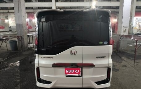 Honda Stepwgn IV, 2015 год, 2 060 000 рублей, 6 фотография