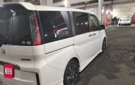 Honda Stepwgn IV, 2015 год, 2 060 000 рублей, 7 фотография