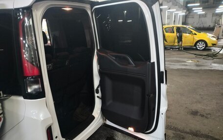 Honda Stepwgn IV, 2015 год, 2 060 000 рублей, 10 фотография