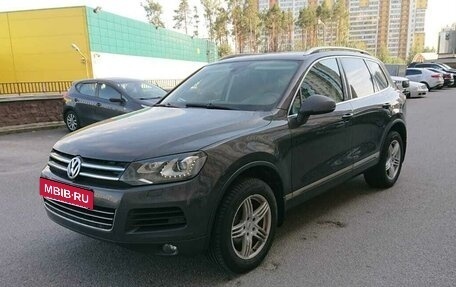 Volkswagen Touareg III, 2011 год, 1 700 000 рублей, 8 фотография
