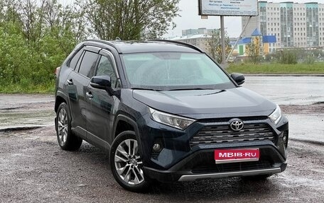 Toyota RAV4, 2019 год, 4 190 000 рублей, 1 фотография