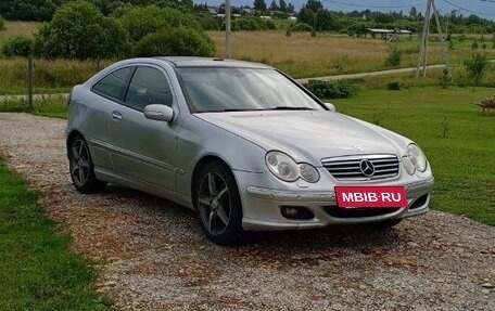 Mercedes-Benz C-Класс, 2006 год, 700 000 рублей, 3 фотография
