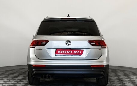 Volkswagen Tiguan II, 2017 год, 1 729 000 рублей, 6 фотография