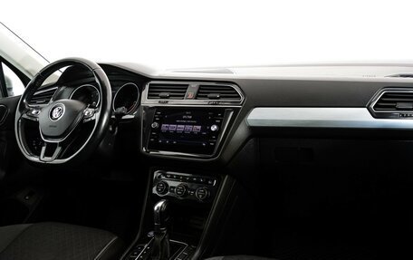 Volkswagen Tiguan II, 2017 год, 1 729 000 рублей, 9 фотография