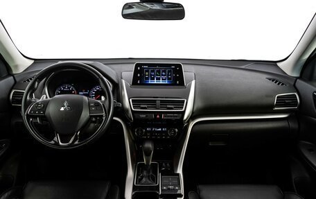 Mitsubishi Eclipse Cross, 2018 год, 1 899 000 рублей, 11 фотография