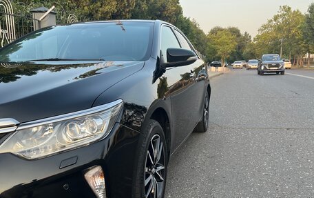 Toyota Camry, 2017 год, 2 300 000 рублей, 7 фотография