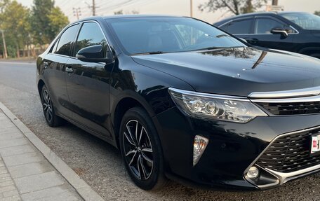 Toyota Camry, 2017 год, 2 300 000 рублей, 5 фотография