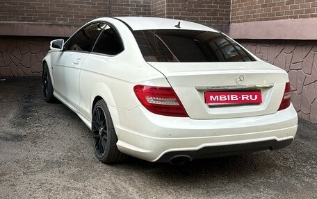 Mercedes-Benz C-Класс, 2011 год, 1 240 000 рублей, 1 фотография