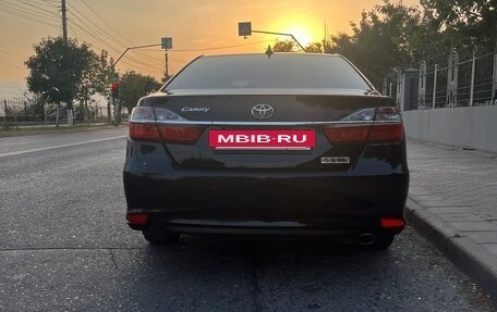 Toyota Camry, 2017 год, 2 300 000 рублей, 18 фотография