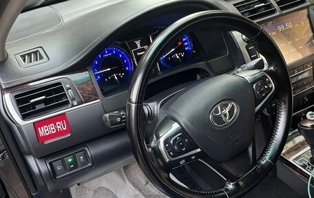 Toyota Camry, 2017 год, 2 300 000 рублей, 22 фотография