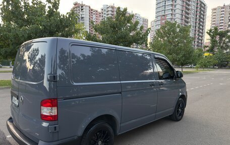 Volkswagen Transporter T5 рестайлинг, 2013 год, 1 800 000 рублей, 2 фотография