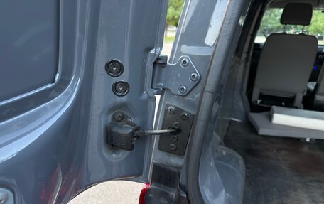 Volkswagen Transporter T5 рестайлинг, 2013 год, 1 800 000 рублей, 8 фотография