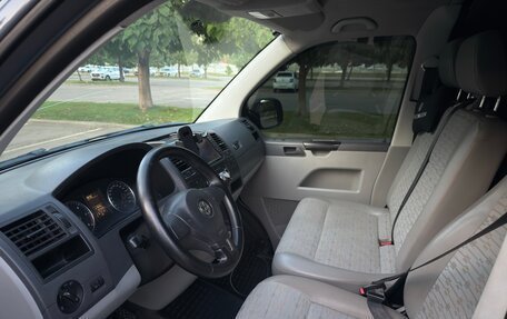 Volkswagen Transporter T5 рестайлинг, 2013 год, 1 800 000 рублей, 11 фотография