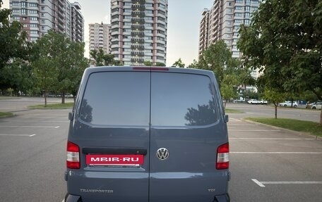 Volkswagen Transporter T5 рестайлинг, 2013 год, 1 800 000 рублей, 4 фотография