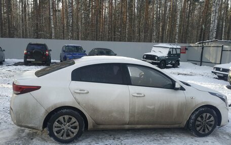 KIA Rio IV, 2021 год, 1 200 000 рублей, 2 фотография