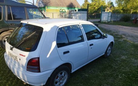 Toyota Starlet, 1998 год, 385 000 рублей, 2 фотография