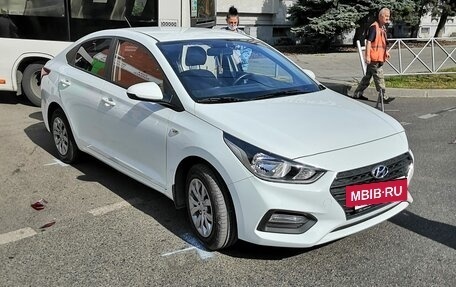 Hyundai Solaris II рестайлинг, 2019 год, 1 250 000 рублей, 4 фотография