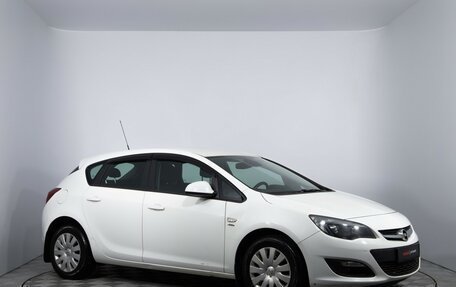 Opel Astra J, 2014 год, 915 000 рублей, 3 фотография